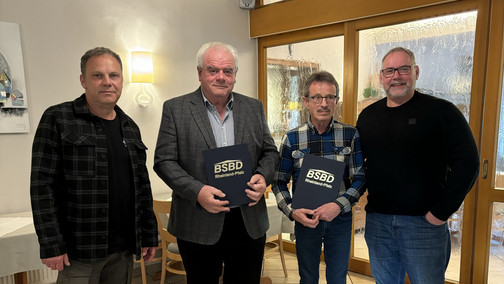 Ehrung von langjährigen Mitglieder durch den Vorstand